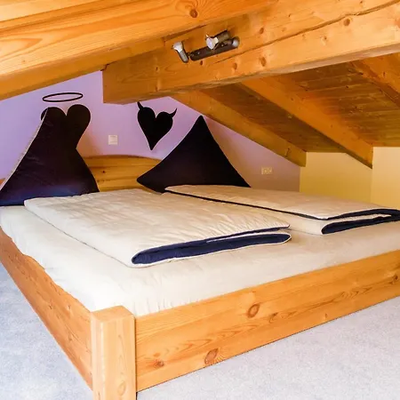 Hexenschlummer - Schlafzimmer Und Romantischer Schlafboden 別荘 ターレ