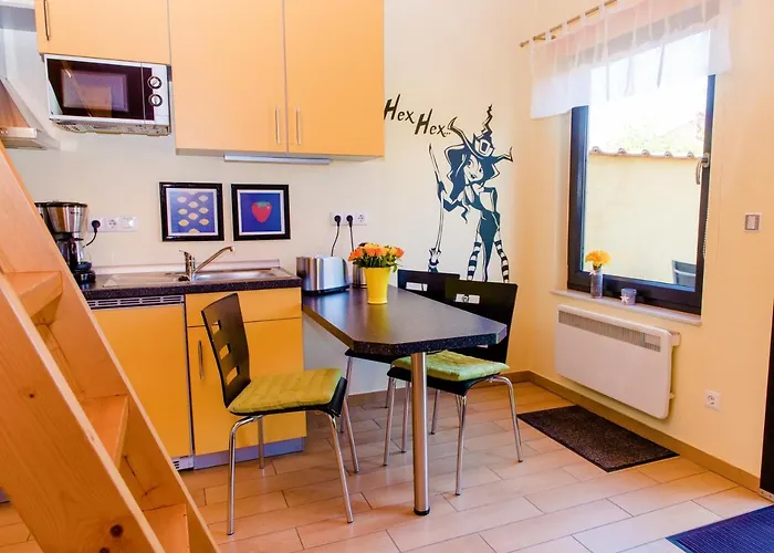 Hexenschlummer - Schlafzimmer Und Romantischer Schlafboden Thale